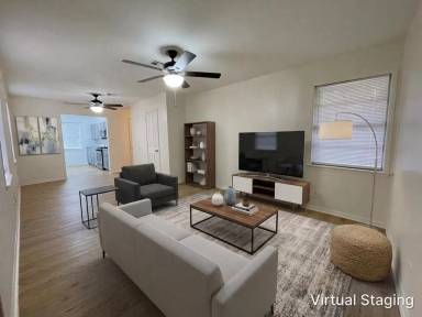 Main picture of 109 E Comay Cir