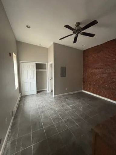 Main picture of 2118 E Ontario St