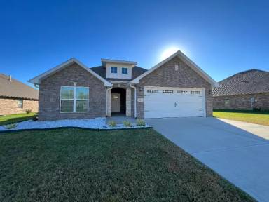 Main picture of 1019 Lakeview Dr
