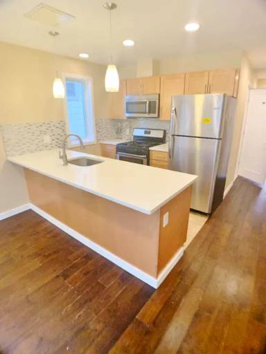 Main picture of 8105 135th St