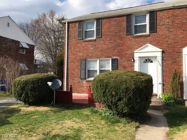 Main picture of 3710 Derry St