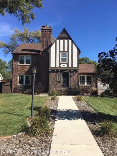 Main picture of 614 N Maple