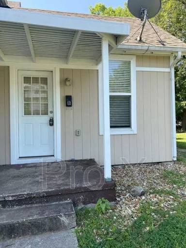 Main picture of 904 S Pennsylvania Ave