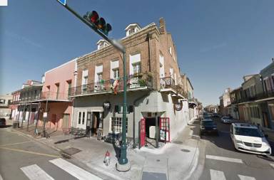 Main picture of 1035 Saint Peter St
