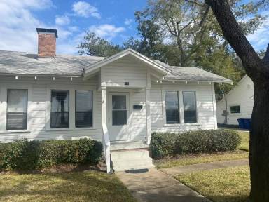 Main picture of 378 Massalina Dr