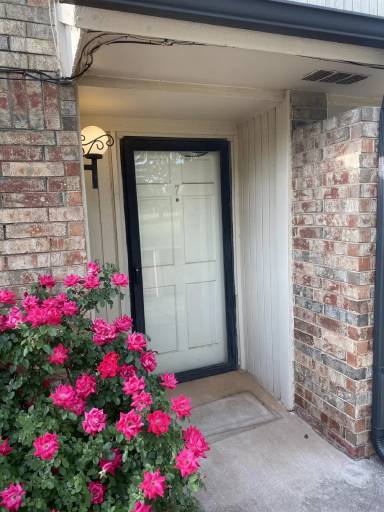 Main picture of 10125 N Pennsylvania Ave