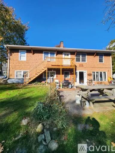 Main picture of 269 E Main St
