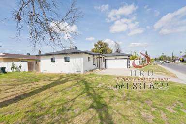 Main picture of 3115 Laurel Dr