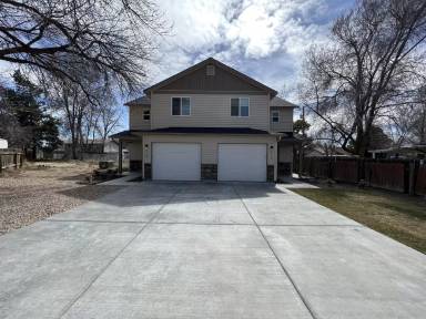 Main picture of 115 Shoshone Ave