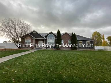 Main picture of 2710 Eastview Dr