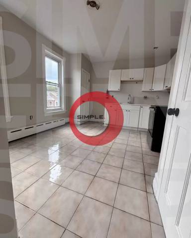 Main picture of 167 W Windsor St