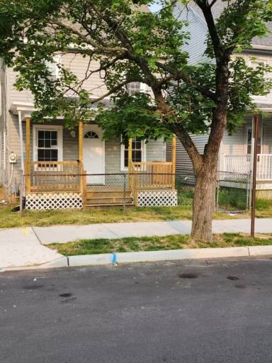 Main picture of 313 5th St N