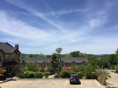 Main picture of Olive Avenue