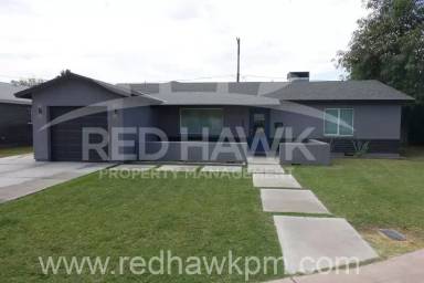 Main picture of 909 W 17th Pl