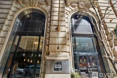 Main picture of 212 W Washington Condos