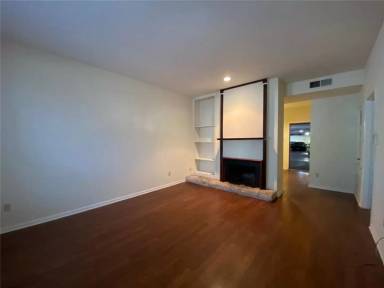 Main picture of Orange Tree Condos