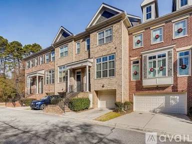 Main picture of 1693 Mosaic Way
