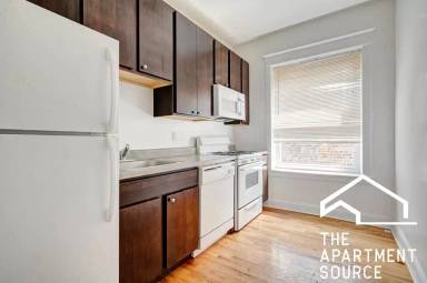 Main picture of 1524 N Kedzie St & 3209-3211 W Pierce St