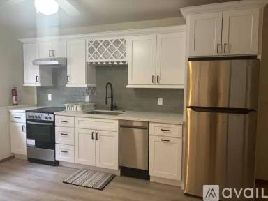 Main picture of 511 Queen Ave NE