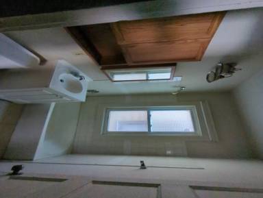 Main picture of 3382 N 24th St