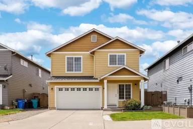 Main picture of 1200 NE 171st St