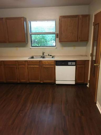 Main picture of 432 S Buchanan Ave