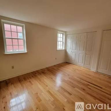 Main picture of 710 South St