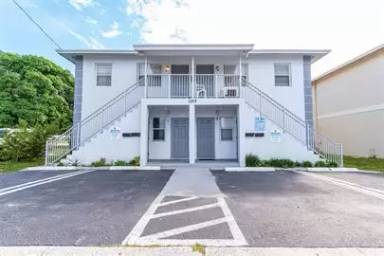 Main picture of 1002 Palm Beach Lakes Blvd