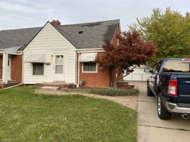Main picture of 23018 Brittany Ave