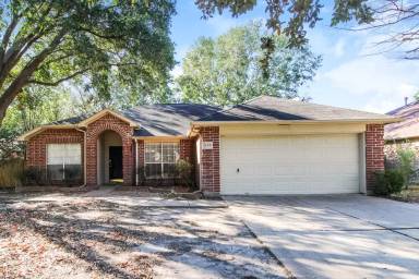 Main picture of 12315 Claresholm Dr