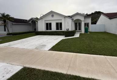 Main picture of 14218 SW 103rd Ter