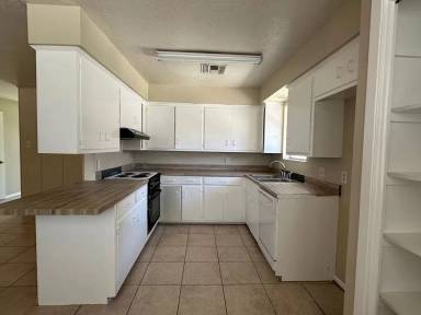 Main picture of 203 Driftwood Dr