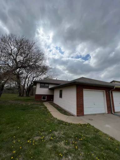 Main picture of 314 S Kiowa Ct