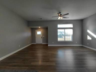 Main picture of 185 Andrews Dr