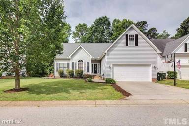 Main picture of 9024 Erinsbrook Dr