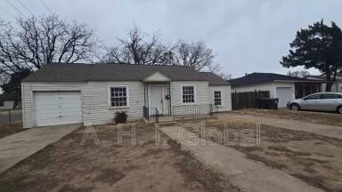 Main picture of 4250 SW 14th Ave