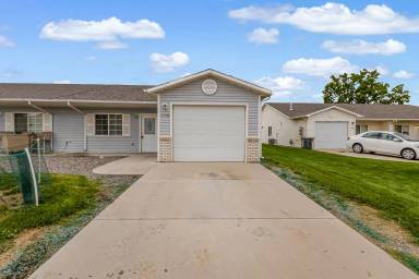 Main picture of 1733 Christopher Ct