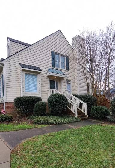 Main picture of 137 Sanair Ct