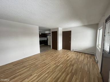 Main picture of 615 N Lane St