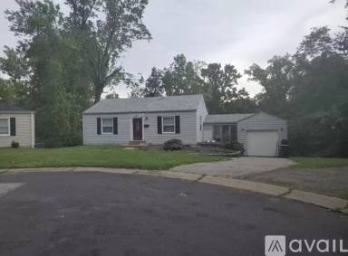 Main picture of 659 Chelsea Ave