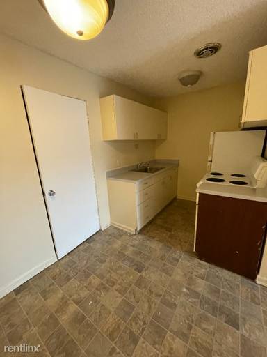 Main picture of 11000 1st Ave SW