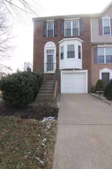 Main picture of 601 Tammy Ter SE