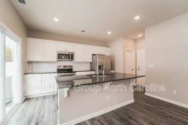 Main picture of 12145 Old Dulin Farms Way
