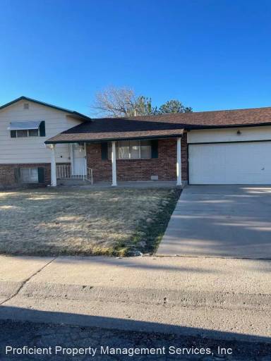 Main picture of 610 Candlewood Dr
