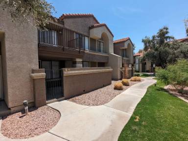 Main picture of Papago Park Village II