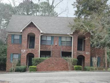 Main picture of 924 Marys Dr