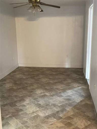 Main picture of 1706 Peach St