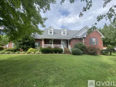 Main picture of 2100 Creek Trl