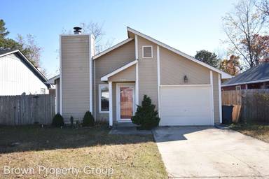 Main picture of 713 Mosswood Ln