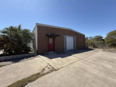 Main picture of 1603 W Market St
